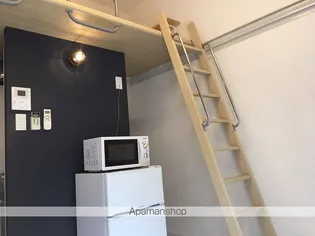 レオパレス白山第4【1階】の居間