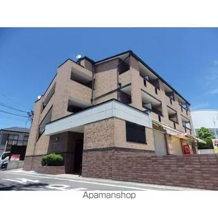 プラムコート【3階】の外観