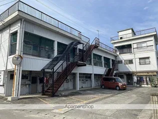 岩倉マンションの外観