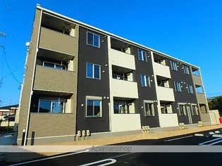 シャイニー【1階】の外観