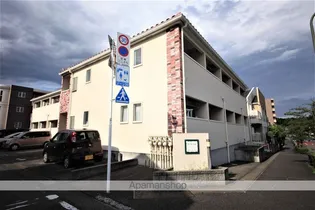 ブリエアージュ【2階】の外観