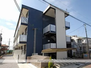 レオパレスオネスティⅢ【3階】の外観