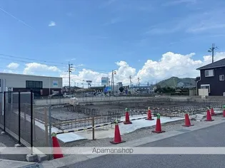 ミウ・ヴィーヴル【1階】の外観