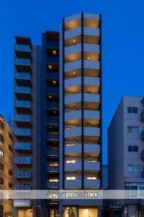 ZOOM池袋WEST【5階】の外観