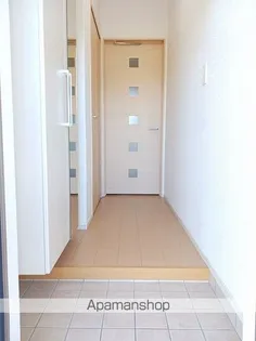 モン・エトワール【1階】の玄関