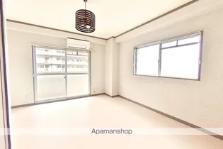 アーバンBOX【5階】の居間