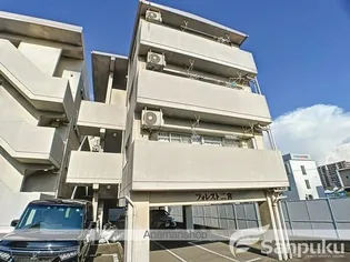 フォレスト居村の画像