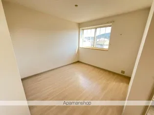 メゾン・コンフォース【2階】の居間