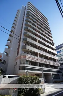 ガーラ・ステーション新宿御苑前【3階】の外観