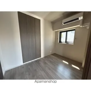 ザ・パークハウス上前津フロント【7階】の居間