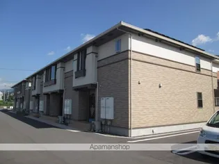 愛媛県四国中央市中之庄町【アパート】の外観