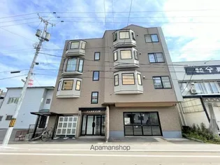 シャルル大手町【3階】の外観