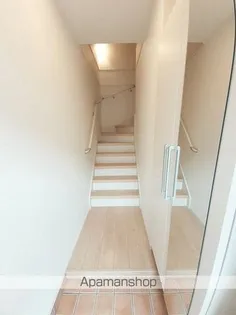 グラン・スクエア【2階】の玄関