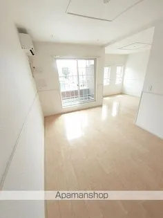 ヴィラ ファインⅡ【2階】の居間