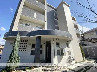 BIG BEN【2階】の外観