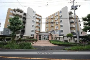 ウィングタワーズ【5階】の外観