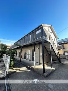 ヴィラージュ窪田【2階】の外観