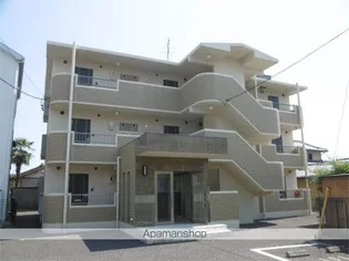 フォンティーヌIIIの画像