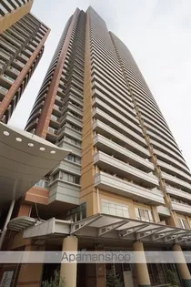 東京都新宿区河田町【マンション】の外観