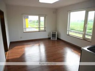 プチシャトー【2階】の居間