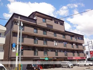 ロイヤルファミーユの画像