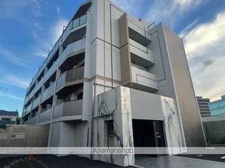 東京都新宿区市谷鷹匠町【マンション】の外観