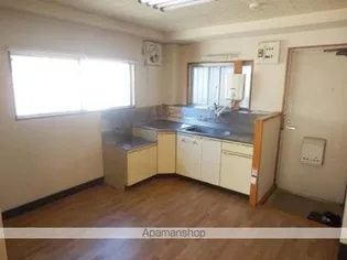 コーポ三和【202号室】の居間