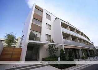 ストーリア神宮前【1階】の外観