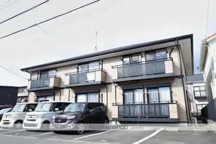 ロイヤルハイム【2階】の外観