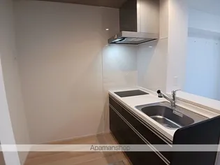 フルール ド ヴィオレット【1階】のキッチン