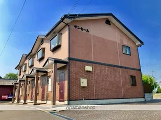 滋賀県東近江市市子殿町【テラスハウス】の外観