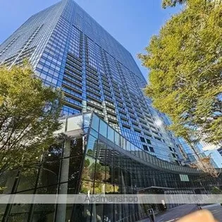 東京都新宿区西新宿6丁目【マンション】の外観