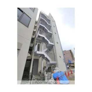 ブルーライトヨコハマ【3階】の外観