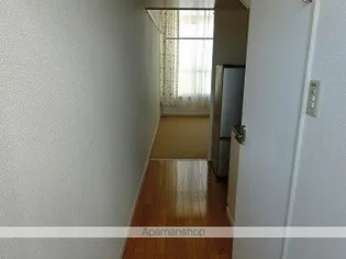 グリーンコート巣子A【206号室】の玄関