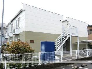 レオパレス鶴【1階】の外観