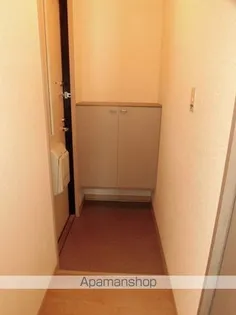 プレミールHAMA A【205号室】の玄関