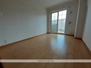 ル・ソレイユ【1階】の居間