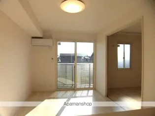 エスポアール・タカムラⅤ【2階】の居間