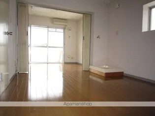 北山レジデンス【3階】の居間