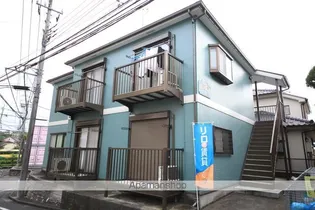 リズマロン【2階】の外観