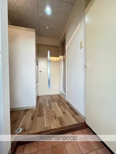 グランテージ城ケ崎【205号室】の玄関