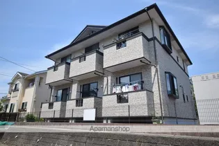 ティートレス【1階】の外観