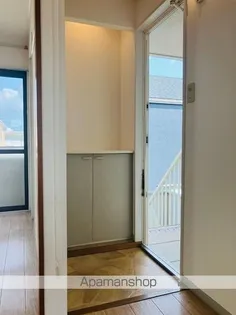 パラシオン115【2階】の玄関