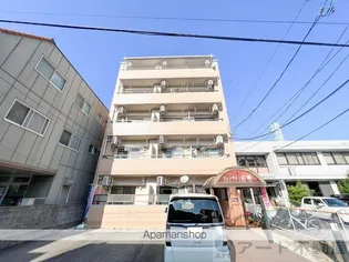 トレンディ山越【1階】の外観