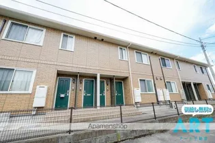 ヴィルヌーブ M【2階】の外観