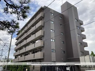 ルミエール諸岡の画像