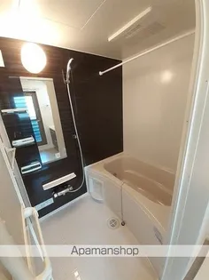 ゼロツー壱番館【2階】の風呂