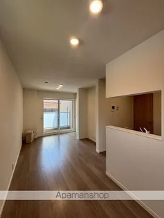 メゾン・ド・初台【2階】の居間