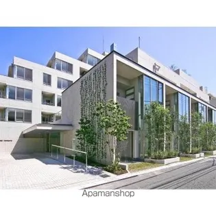 ランテンヌ四谷【2階】の外観