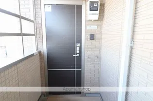 アリーラオム【3階】の玄関